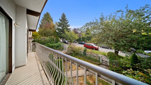 271 38Th Avenue E, Vancouver, BC 