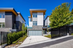 592 Arthur Erickson Place  West Vancouver, BC V7T 1J1