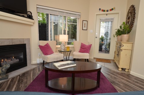 7-123 Seventh Street, New Westminster, BC 