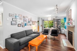 306-3400 Marine Drive SE Vancouver, BC V5S 4P8