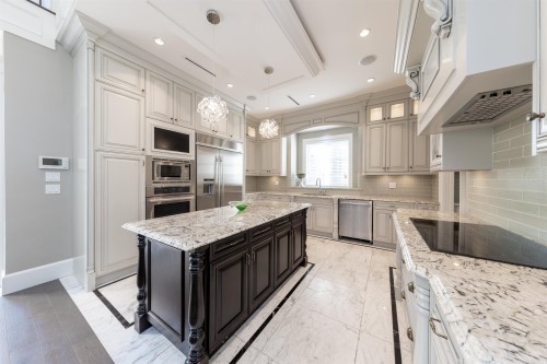 9640 Bates Road, Richmond, BC 