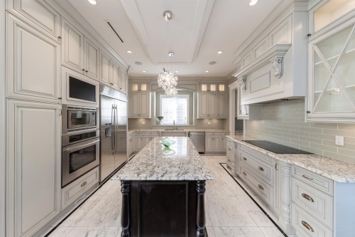 9640 Bates Road, Richmond, BC 