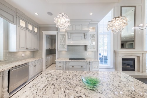 9640 Bates Road, Richmond, BC 