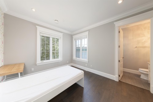 9640 Bates Road, Richmond, BC 