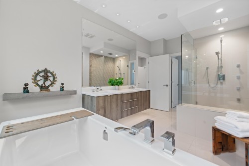 3404 Mamquam Road, Squamish, BC 