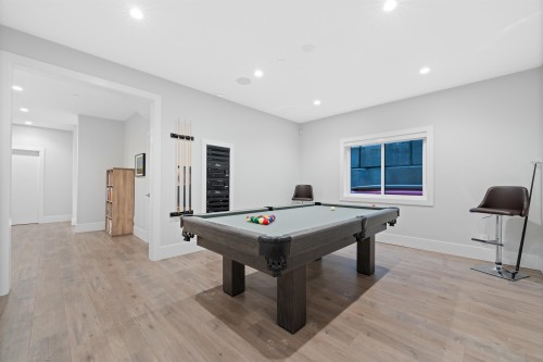 3404 Mamquam Road, Squamish, BC 