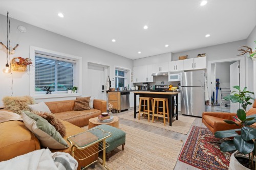 3404 Mamquam Road, Squamish, BC 