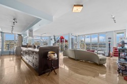 1901-1250 Quayside Drive  New Westminster, BC V3M 6E2