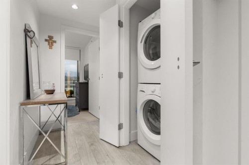 1909-1550 Fern Street, Vancouver, BC 