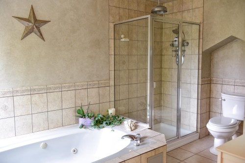 1 Buckhorn Place, Port Moody, BC 