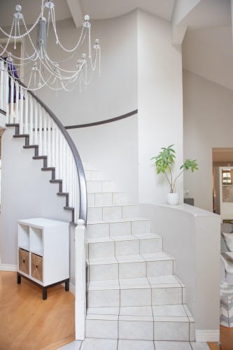 1 Buckhorn Place, Port Moody, BC 