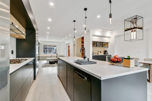 251 Jensen Street, New Westminster, BC 