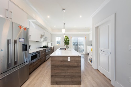 9-9211 Mckim Way, Richmond, BC 