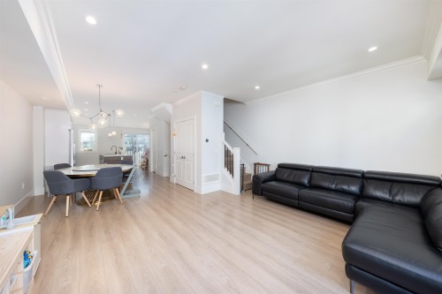 9-9211 Mckim Way, Richmond, BC 