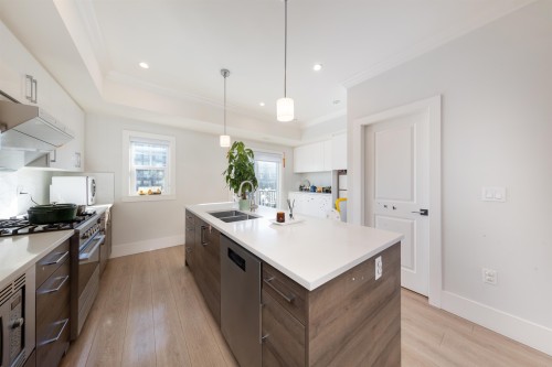 9-9211 Mckim Way, Richmond, BC 