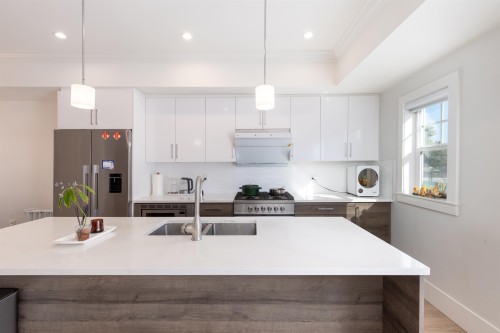 9-9211 Mckim Way, Richmond, BC 