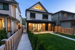 2-3576 Pender Street E Vancouver, BC V5K 2E3