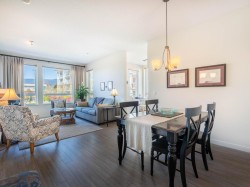 203-717 Chesterfield Avenue  North Vancouver, BC V7M 3L8