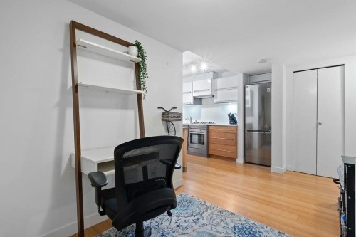 406-718 Main Street, Vancouver, BC 