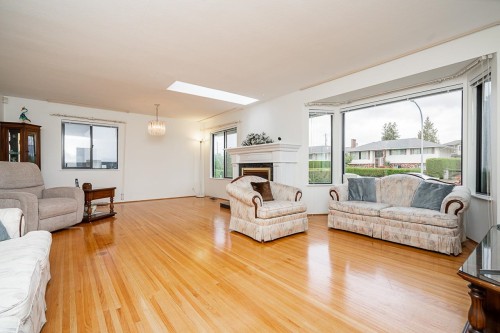 6546 Dunnedin Street, Burnaby, BC 