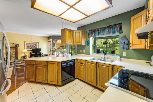 1207 Durant Drive, Coquitlam, BC 