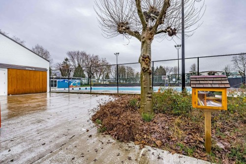 A306-2099 Lougheed Highway, Port Coquitlam, BC 