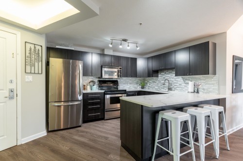 A306-2099 Lougheed Highway, Port Coquitlam, BC 