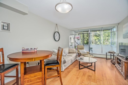 606-1425 Esquimalt Avenue, West Vancouver, BC 