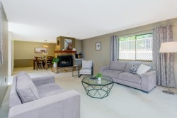 1261 Lansdowne Drive  Coquitlam, BC V3E 1S6