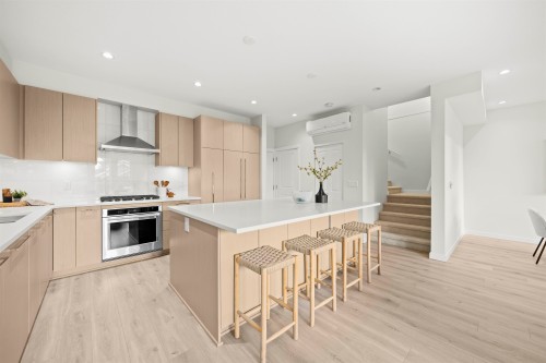 122-5311 Admiral Way, Delta, BC 