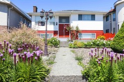 4459 Rumble Street  Burnaby, BC V5J 2A4