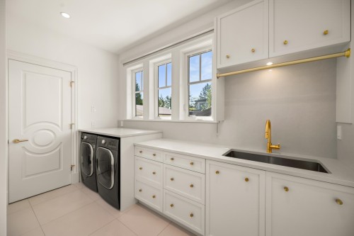 3838 50Th Avenue W, Vancouver, BC 