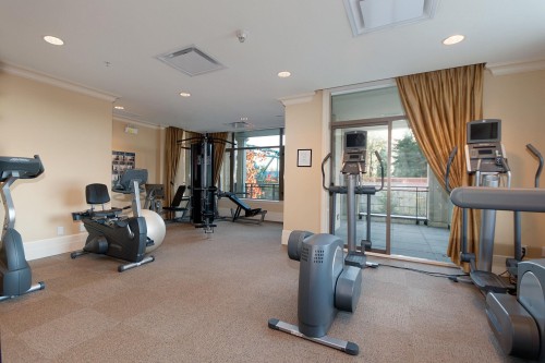 300-533 Waters Edge Crescent, West Vancouver, BC 