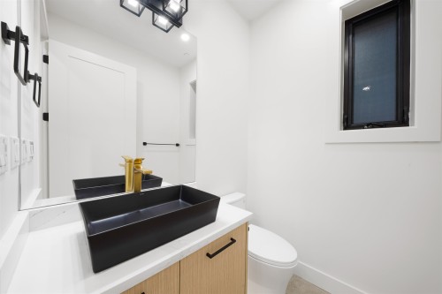 1-5315 Inverness Street, Vancouver, BC 