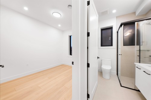 1-5315 Inverness Street, Vancouver, BC 