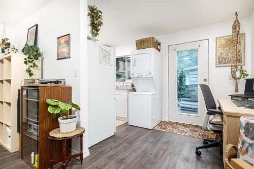 6780 Marine Drive, West Vancouver, BC 