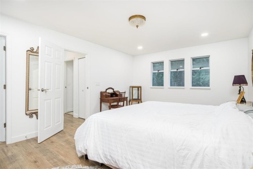 6780 Marine Drive, West Vancouver, BC 