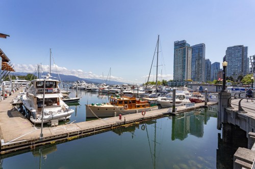 13C-1500 Alberni Street, Vancouver, BC 