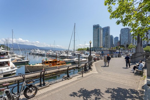 13C-1500 Alberni Street, Vancouver, BC 