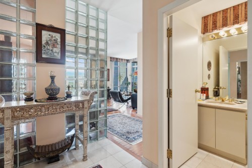 13C-1500 Alberni Street, Vancouver, BC 