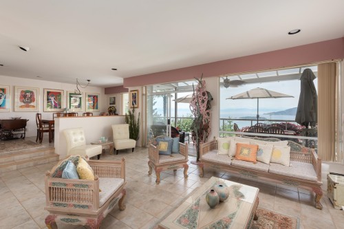 4729 Woodburn Road, West Vancouver, BC 