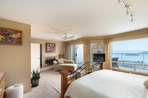 4729 Woodburn Road, West Vancouver, BC 