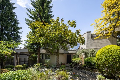 4729 Woodburn Road, West Vancouver, BC 