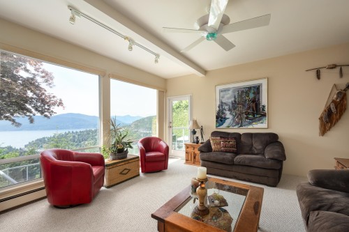 4729 Woodburn Road, West Vancouver, BC 