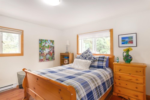 20 Oceanview Road, Lions Bay, BC 