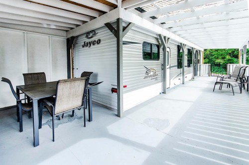 247 Tomahawk Avenue, West Vancouver, BC 