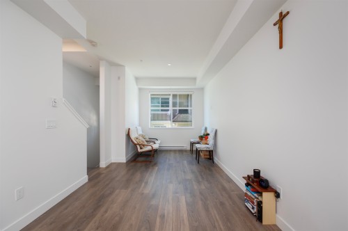 119-707 Robinson Street, Coquitlam, BC 