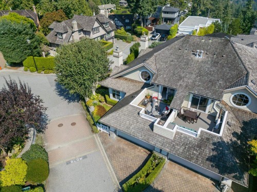 1-5110 Alderfeild Place, West Vancouver, BC 