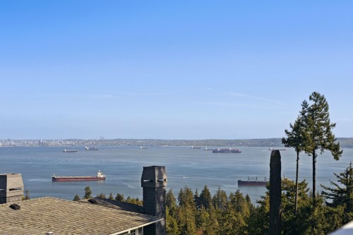 1-5110 Alderfeild Place, West Vancouver, BC 