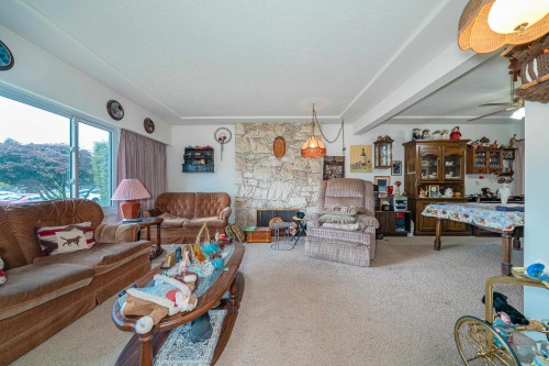 4277 Castlewood Crescent, Burnaby, BC 